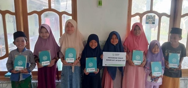 Santri Tahfidz Sapudi Akhirnya Punya Alquran Layak, Program Syiar Alquran di Pulau-Pulau Kecil