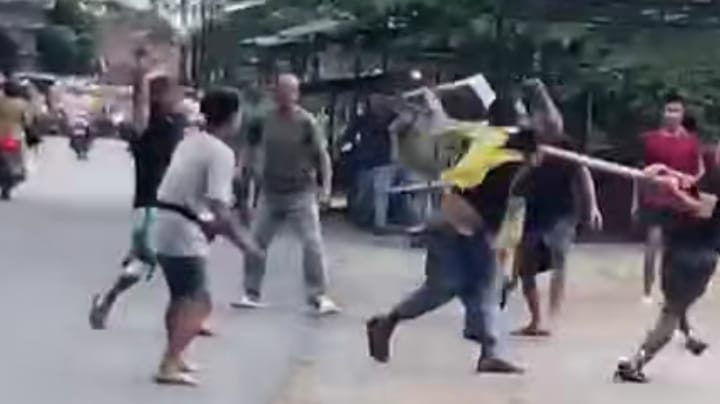 Dikira Maling, ODGJ di Tulungagung Dikeroyok Warga