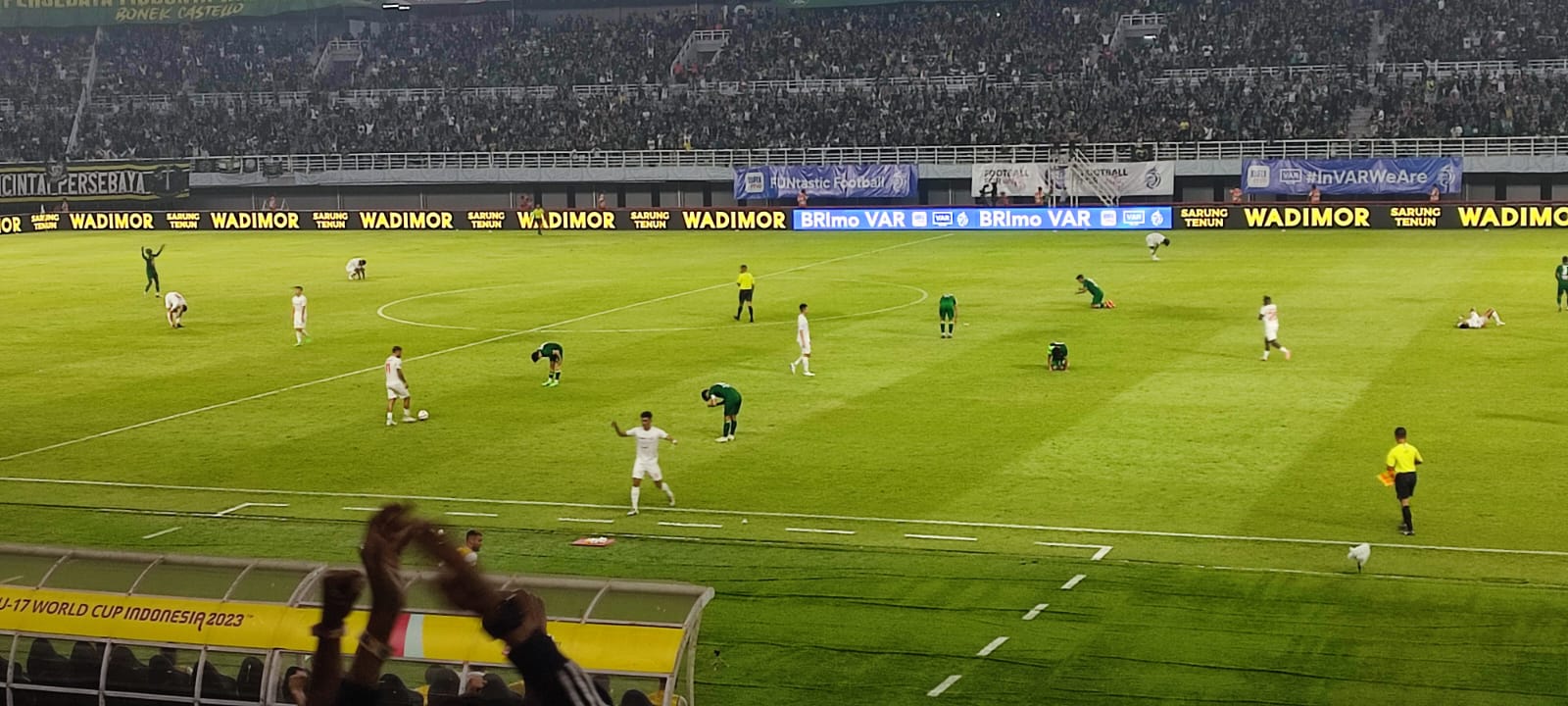 Tumbangkan Persis 2-1, Malik Risaldi Bawa Persebaya ke Posisi 2