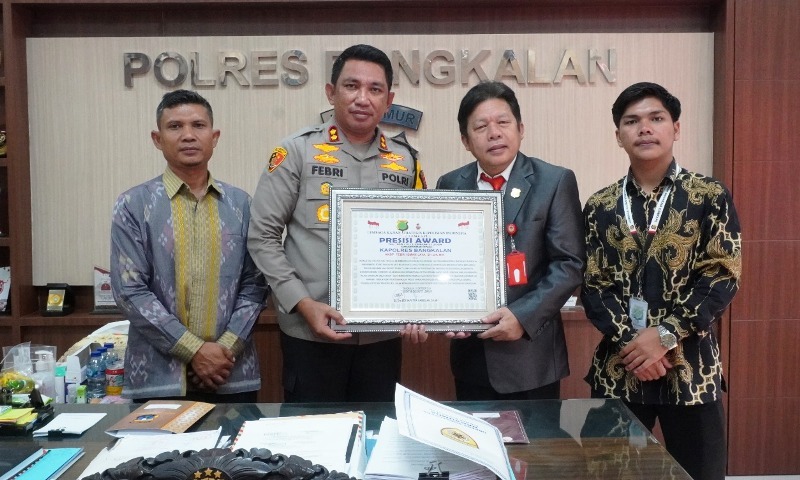 Sukses Kawal Cooling System, Kapolres Bagkalan Gaet Penghargaan Presisi Award dari Lemkapi