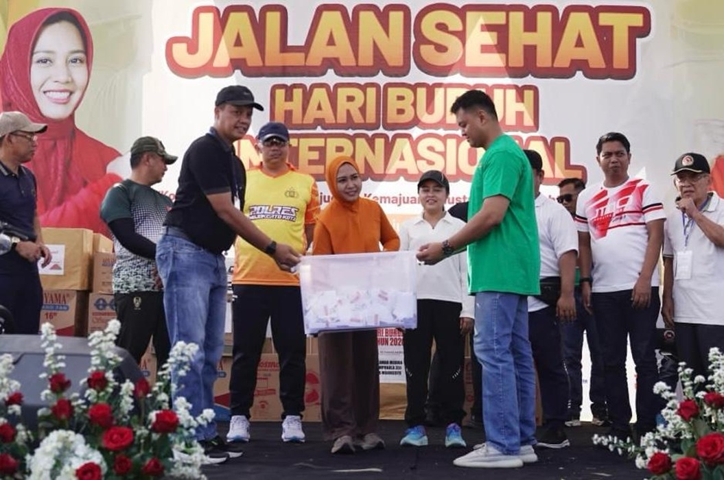 May Day 2026 di Kota Mojokerto, Ribuan Buruh dan Pengusaha Jalan Sehat Bersama