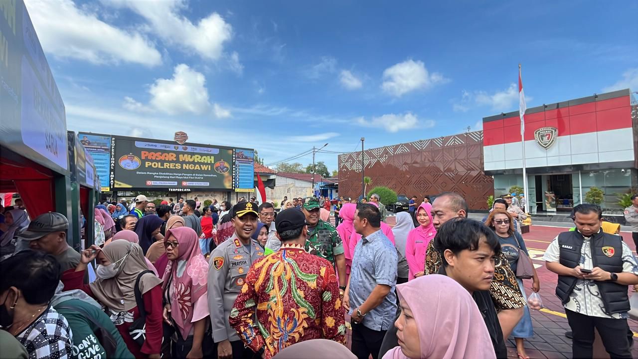 Jaga Stabilitas Harga Pangan, Polres Ngawi Gelar Pasar Murah Ramadan