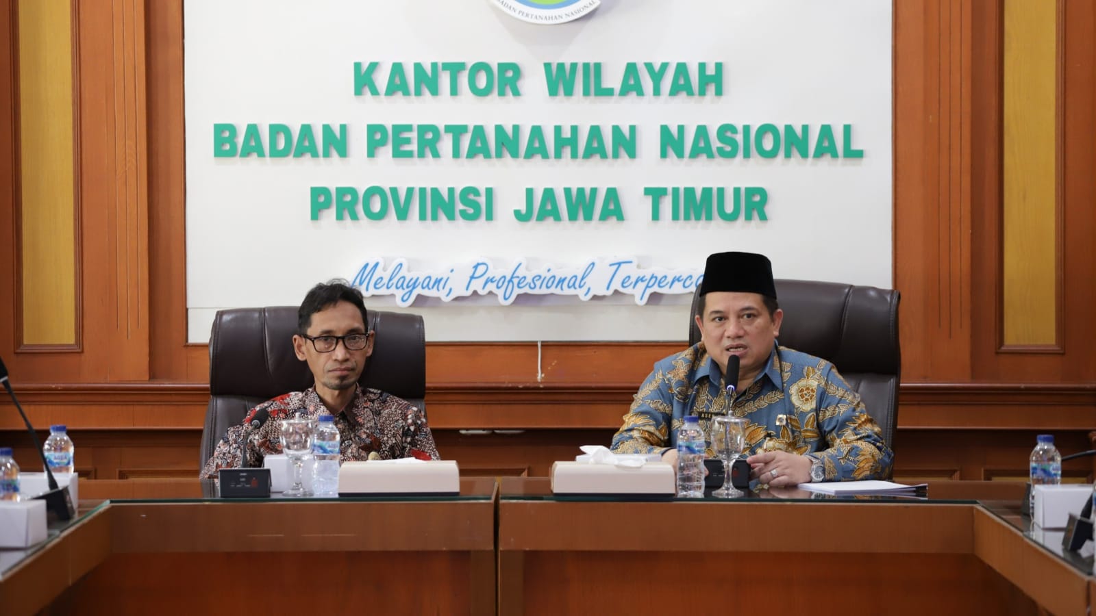 Tingkatkan Transparansi, Kakanwil BPN Jatim Menerima Kunjungan Komisi Informasi Jatim