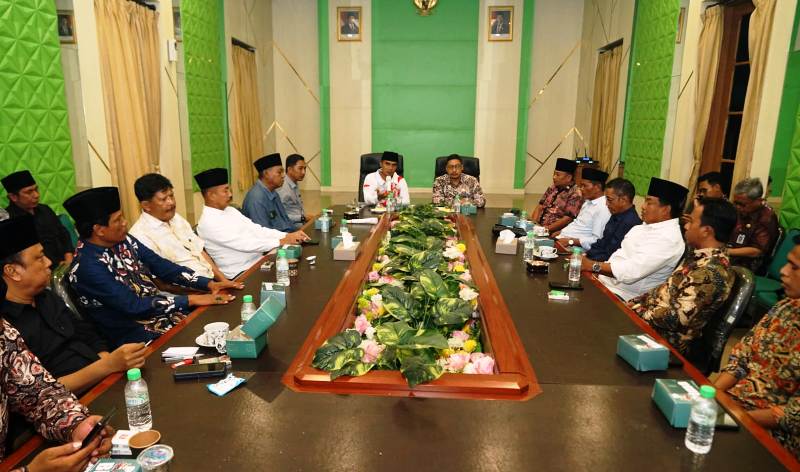 Rakor dengan Perwakilan Kades, Bupati Bangkalan Fokus Bahas Sinergi Pembangunan Daerah