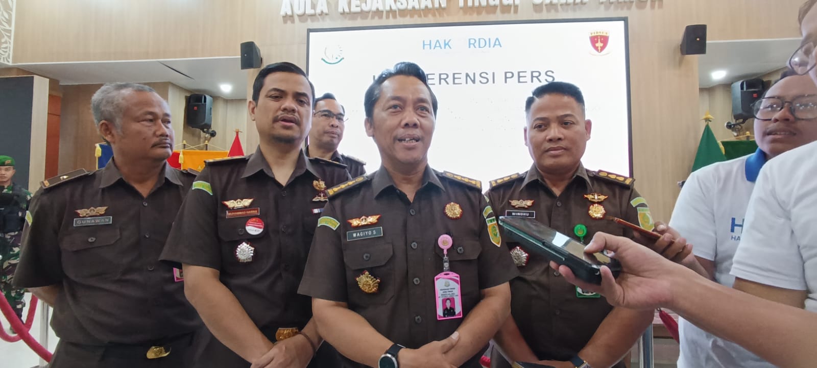 Perkembangan Kasus DABN, Kejati Jatim Belum Periksa Eks Gubernur Soekarwo