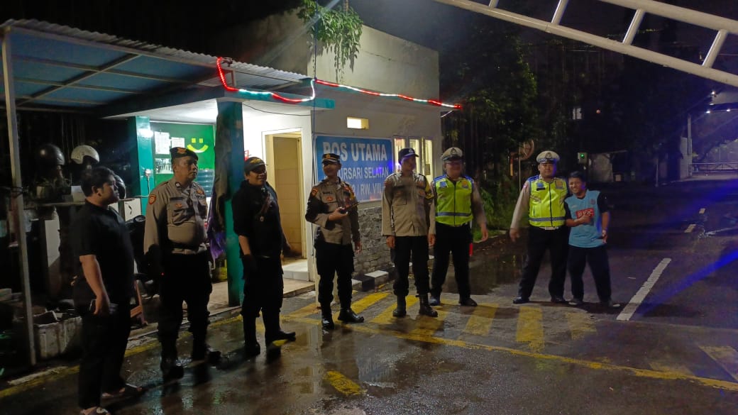 Polsek Wonocolo Intensifkan Patroli Malam, Jaga Keamanan Warga