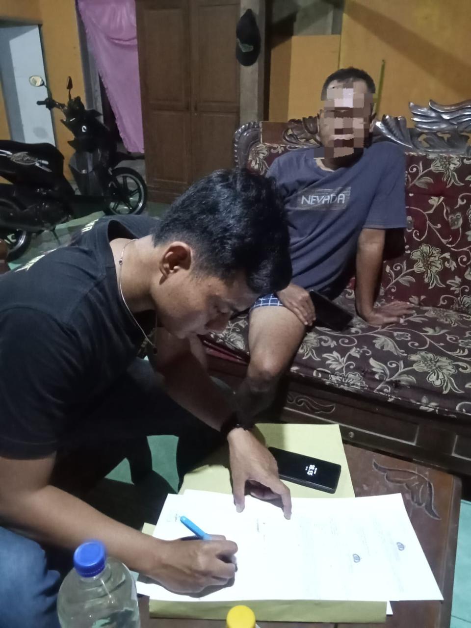 Tekan Penyakit Masyarakat, Sat Samapta Polres Ngawi Amankan Mihol Jenis Arak Jowo Ilegal