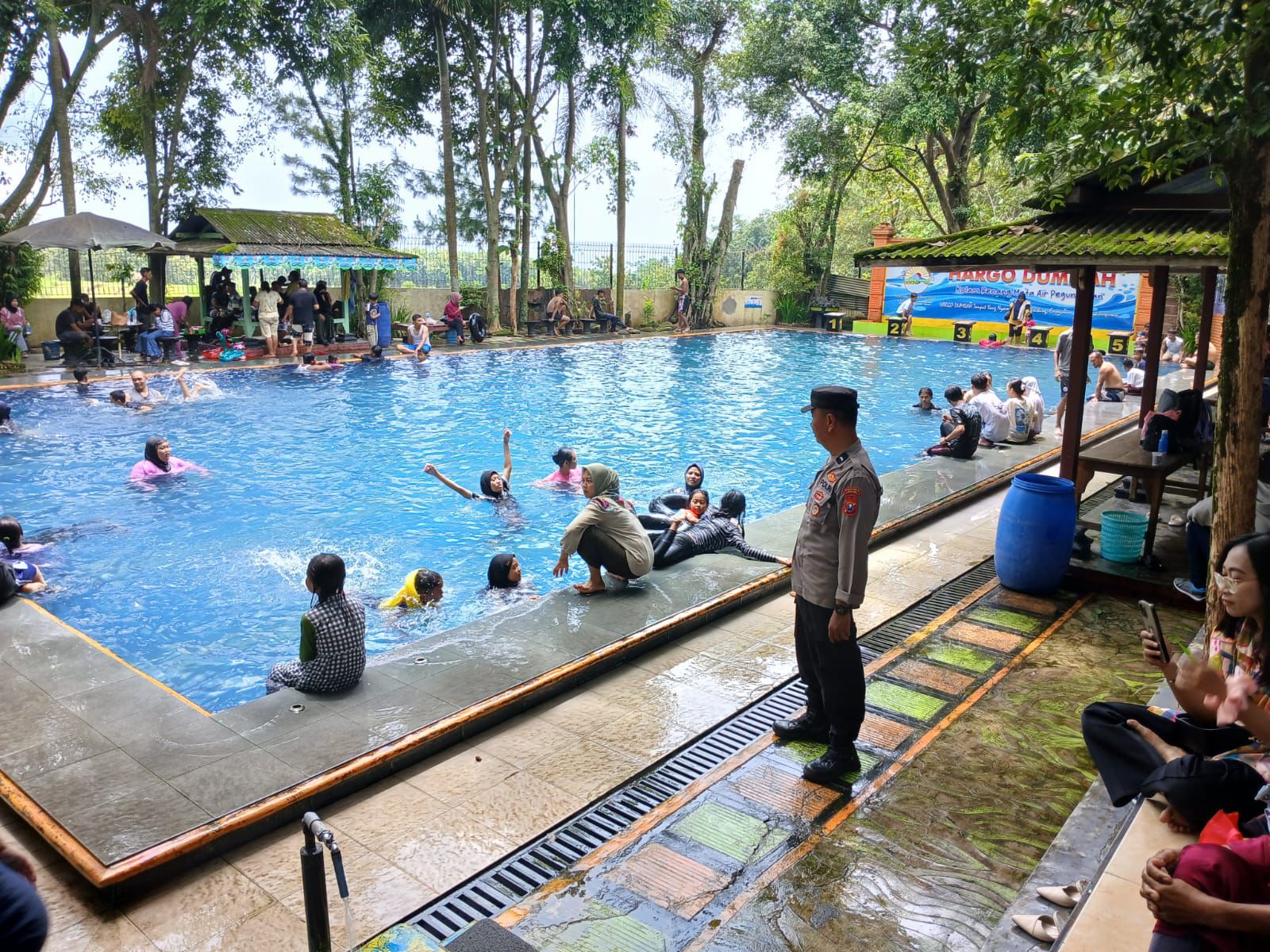 Polisi Ngawi Amankan Tempat Wisata Hargodumilah di Ngrambe