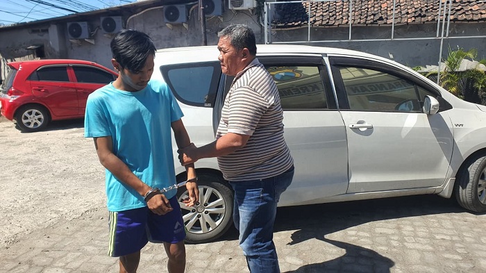 Gondol Motor Mahasiswi saat Mandi, Warga Krembangan Diringkus