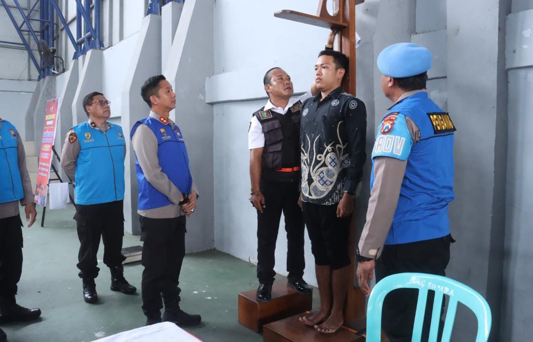 Penerimaan Anggota Polri 2025 di Bojonegoro, Kapolres Ingatkan Personel untuk Melaksanakan Prinsip Betah