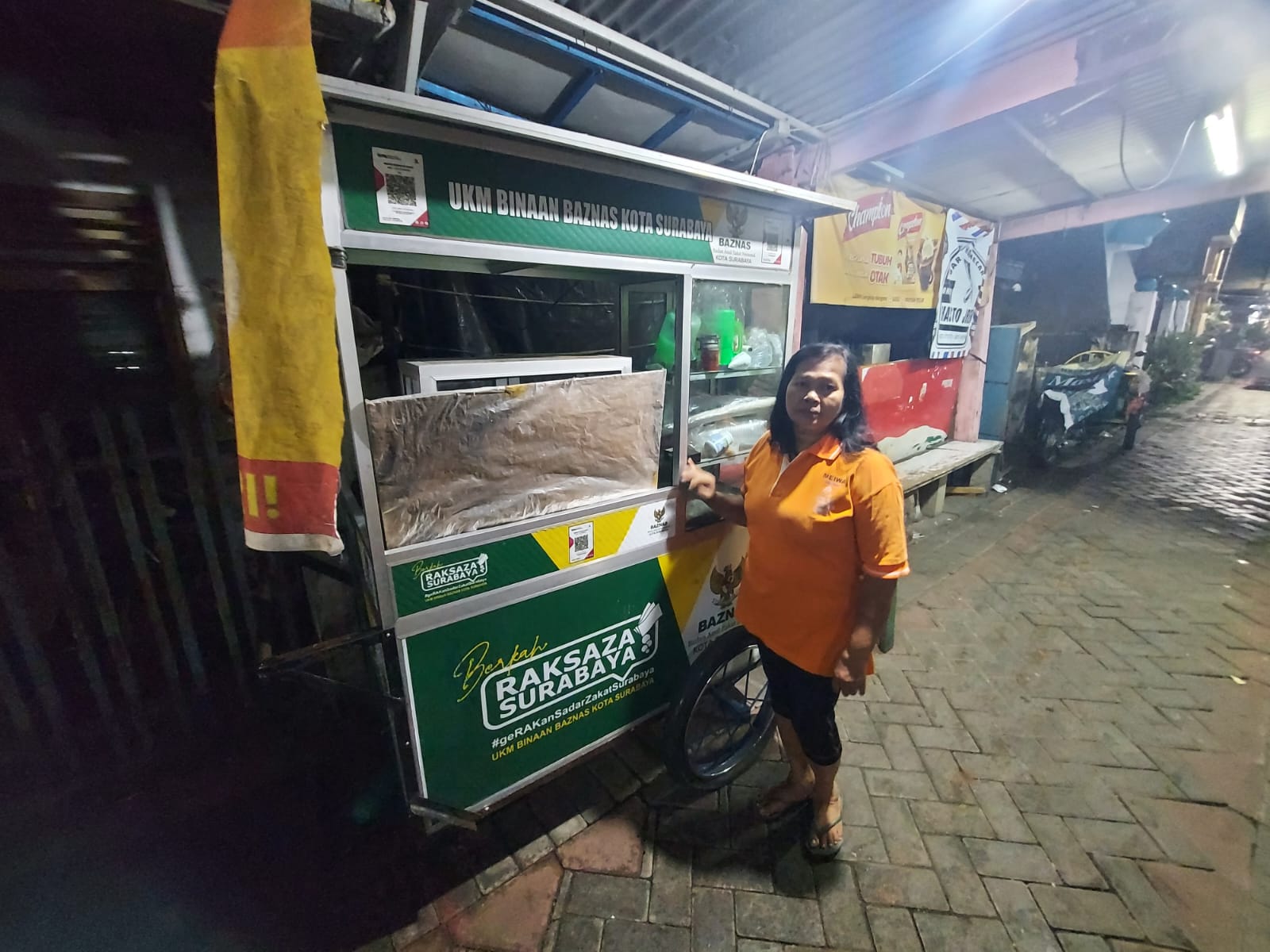 Bantuan Gerobak Baznas, Senyum Endah Dwi Agustini Kembangkan Usaha Nasi dan Jus