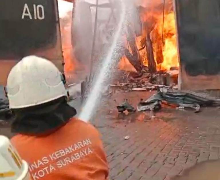 Ini Penyebab Kebakaran Gudang Kimia di Pergudangan Tambak Langon Indah