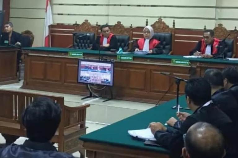 Hakim Meradang, Saksi Kasus Korupsi Dam Kali Bentak Blitar Terancam Jadi Tersangka