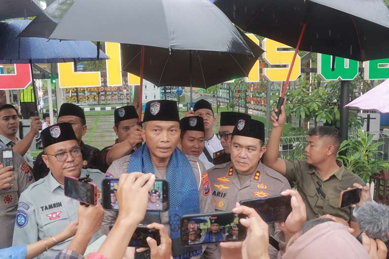 Polres Blitar Gelar Road Safety Bersama Dirlantas Polda Jatim di Warung Bambu Barokah