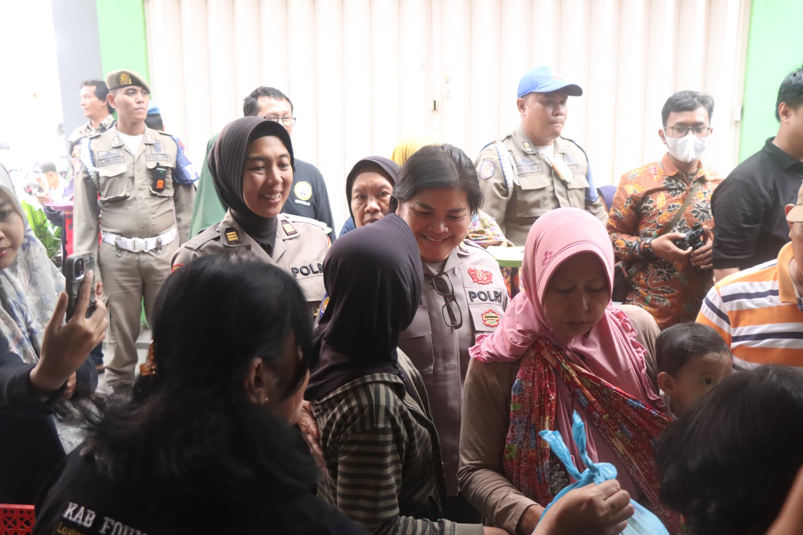Sambut Natal, Polresta Sidoarjo Berbagi Kasih