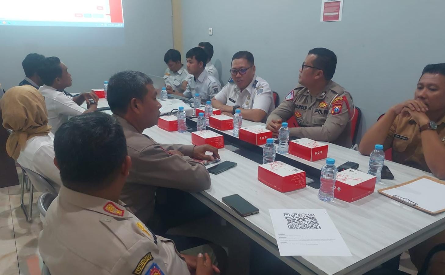 Polsek Lakarsantri Hadiri Rakor Manajemen Lalu Lintas Radial Road Surabaya Guna Tekan Angka Kecelakaan