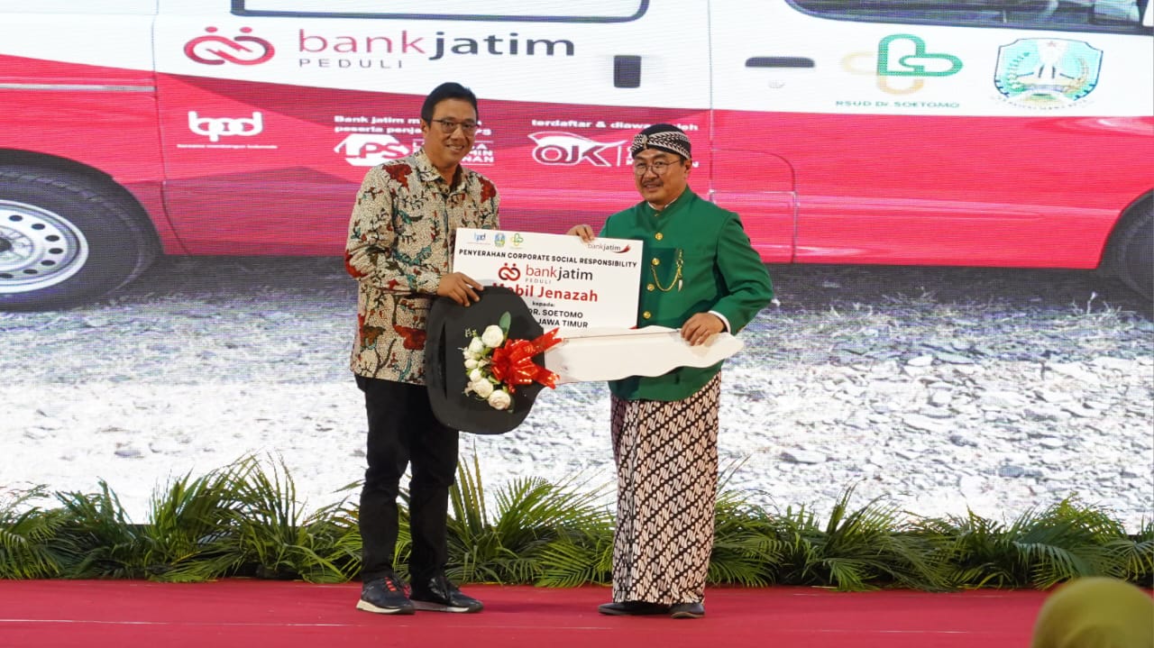 Serahkan CSR Mobil Ambulans Jenazah, Sinergi Bank Jatim dengan RSUD Dr Soetomo