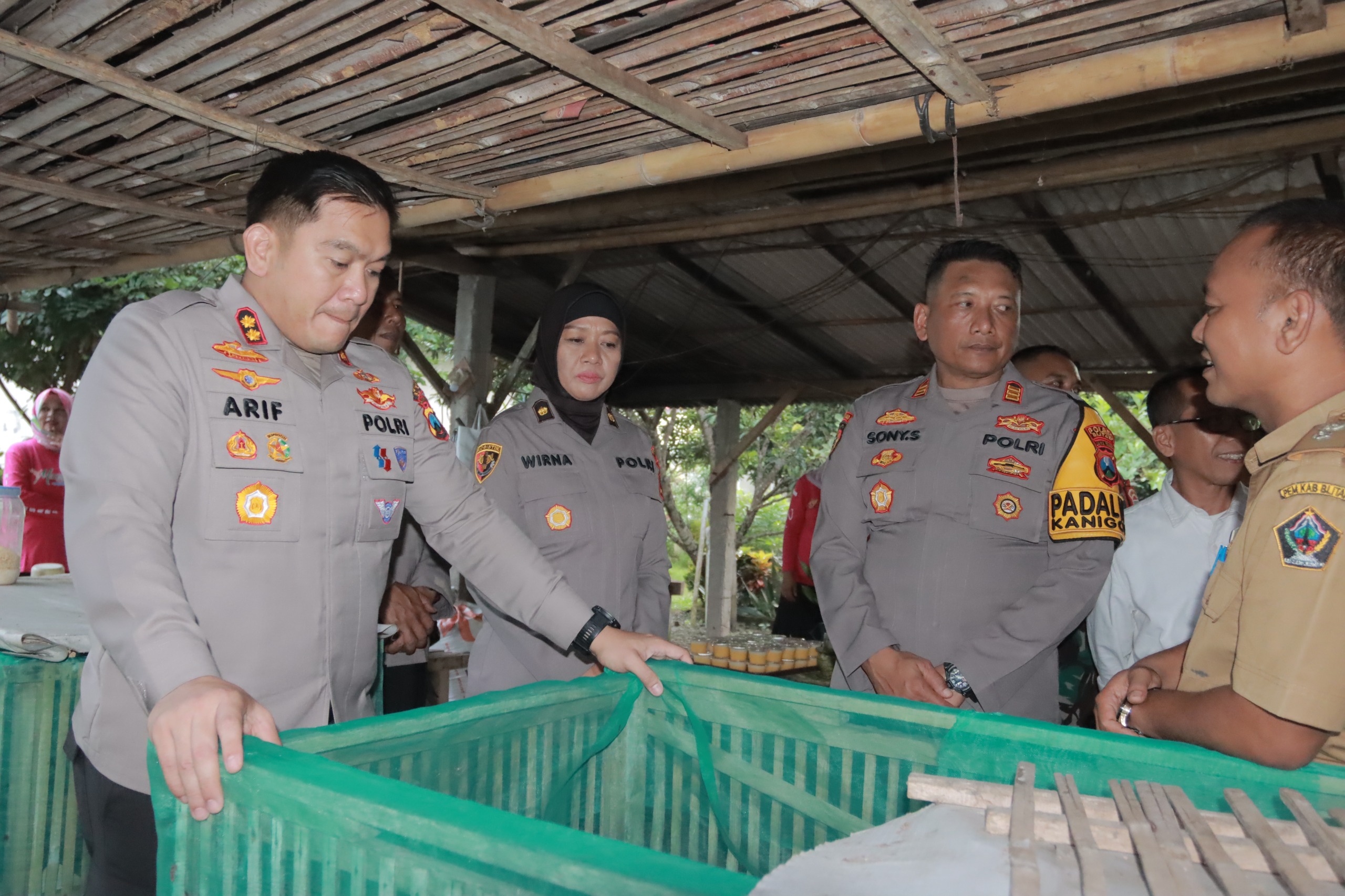 Kapolres Blitar Bersama PJU Kunjungi dan Dukung Ketahanan Pangan P2B Taman Toga Melati Desa Minggirsari
