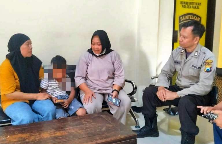 Respons Cepat Polsek Pakal, Bocah Autis yang Hilang Ditemukan dan Kembali ke Pelukan Orang Tua