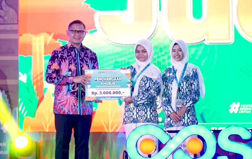 Sabet Juara Umum OPSI 2025 dengan 21 Medali, Kadindik Jatim: Kualitas Riset Siswa Patut Diperhitungkan