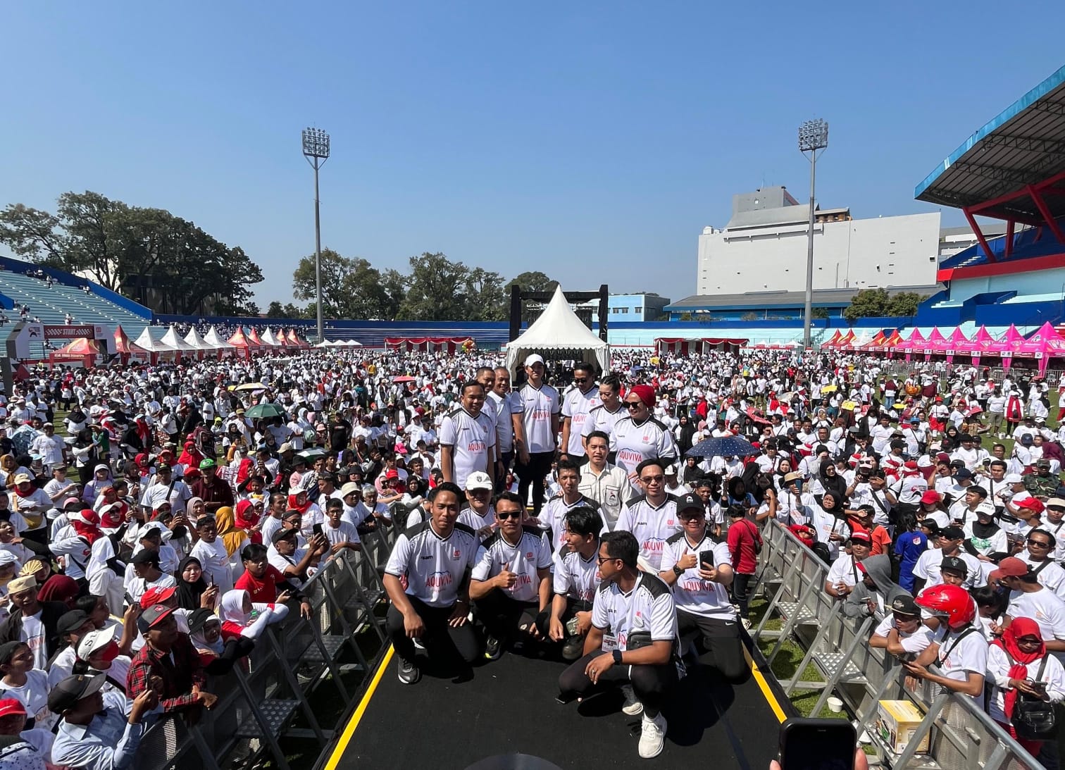 Ribuan Warga Malang Meriahkan Gajayana Jalan Tahes