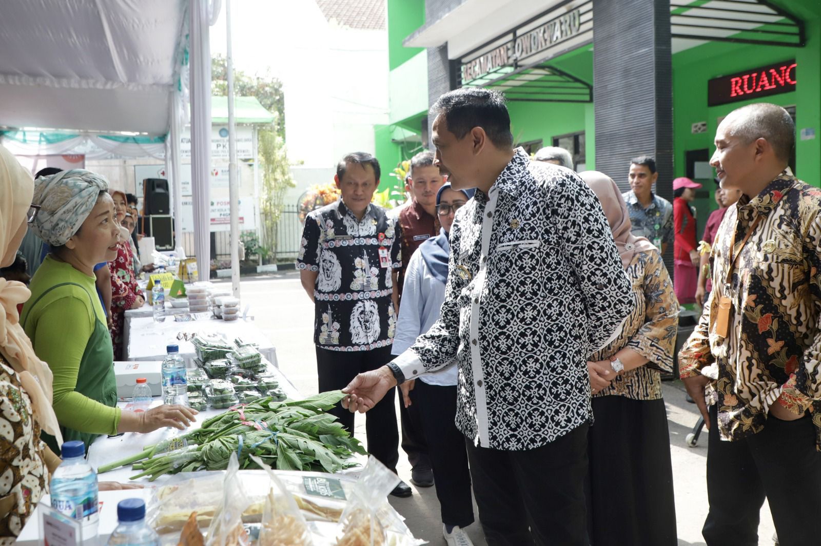 Gelar Pasar Murah, Pj Wali Kota Wahyu Tekan Angka Stunting