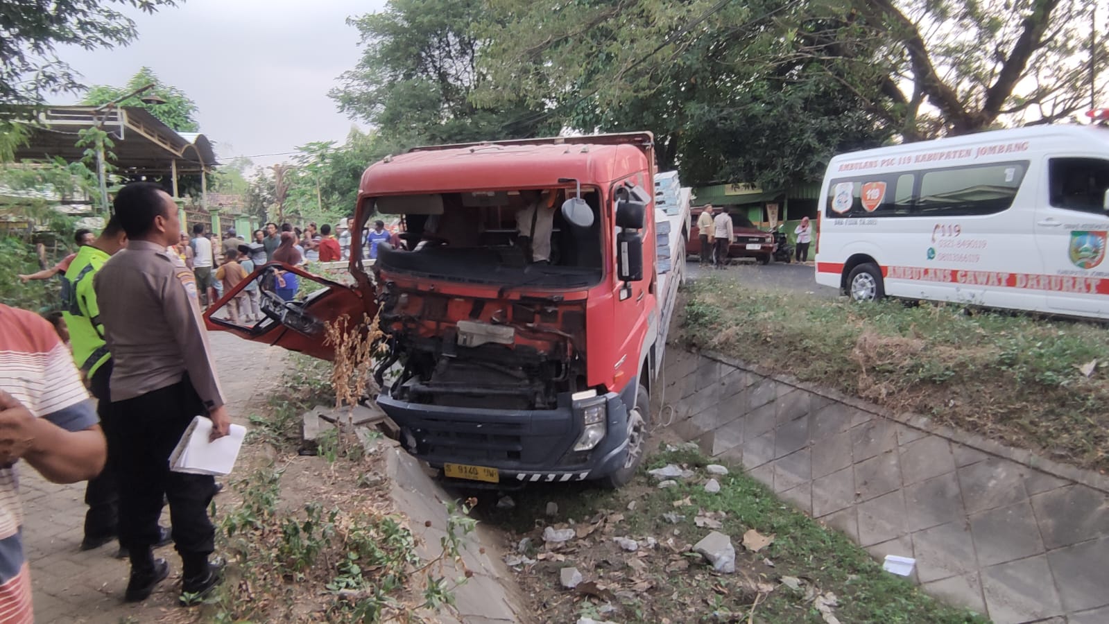 Kecelakaan di Jombang, Sopir Truk Tewas