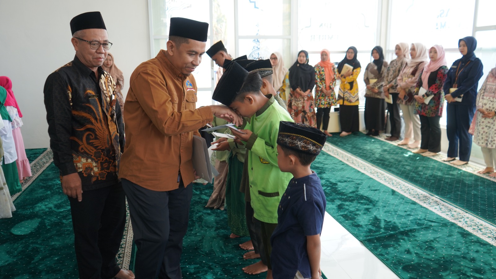 Peringatan Hantaru 2025, Kantor Pertanahan Jember Gelar Santunan Anak Yatim