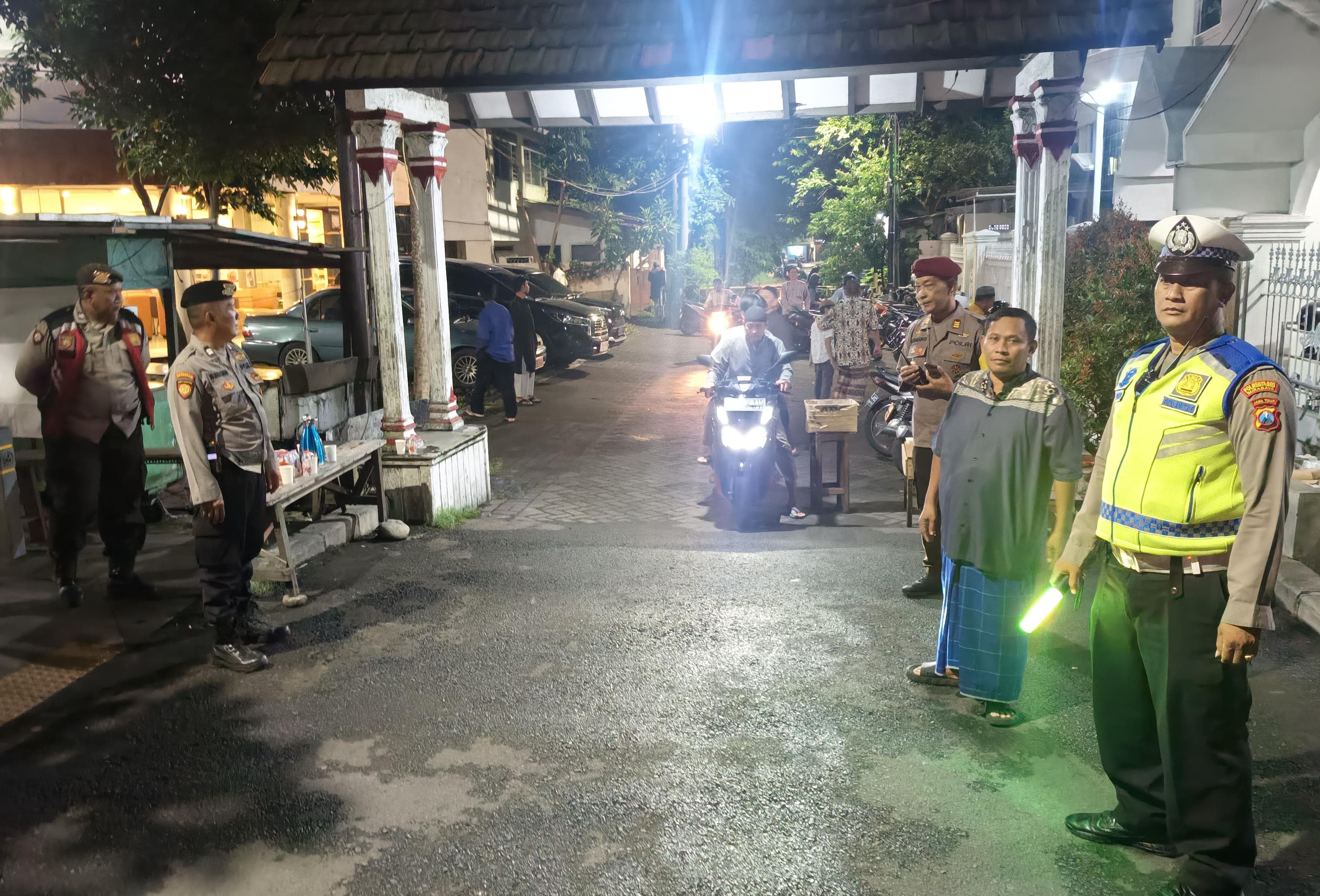 Gebyar Ramadan Jogoboyo, Polsek Wonocolo Gelar Patroli Salat Tarawih