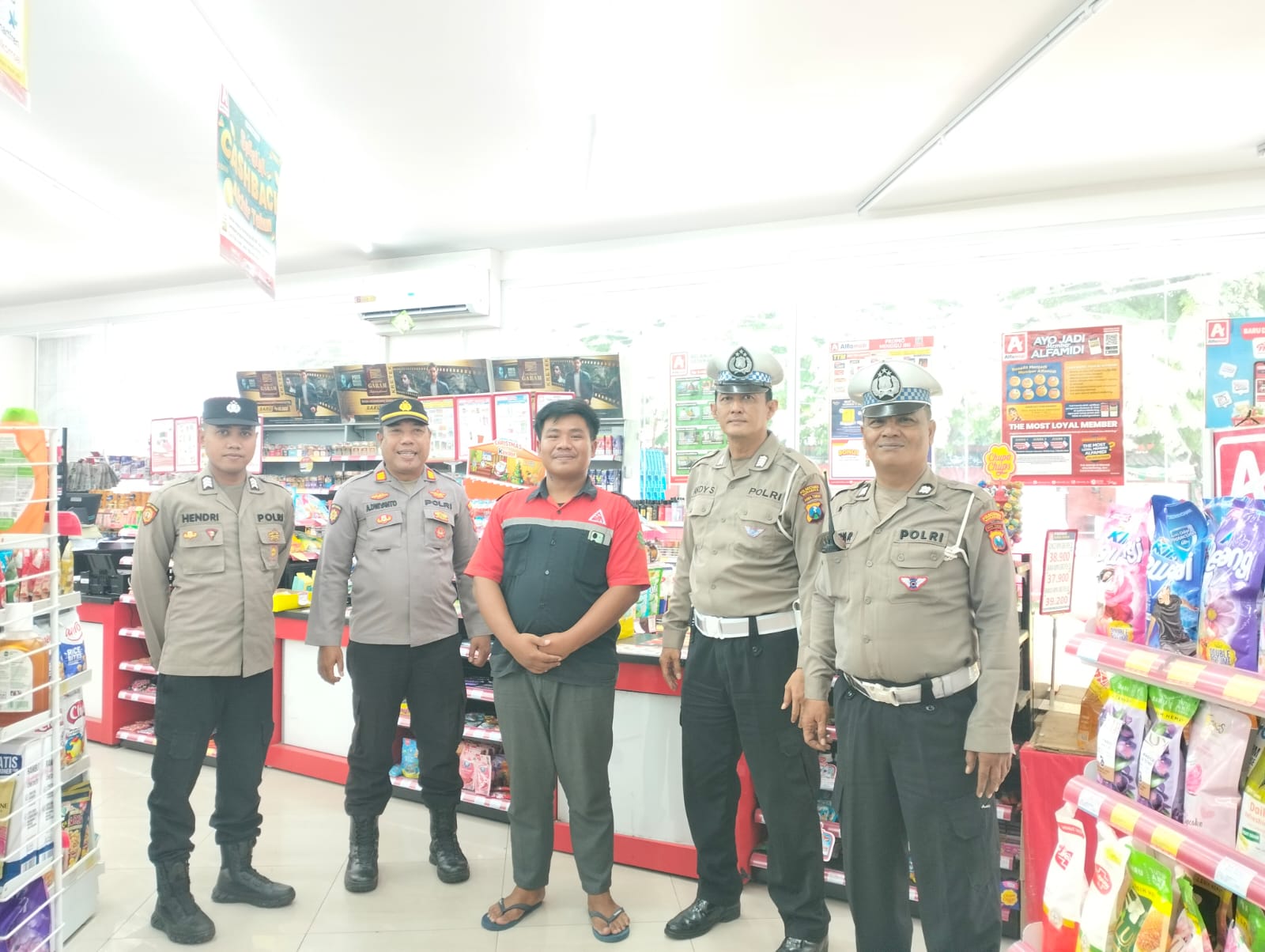 Tingkatkan Keamanan, Polsek Sawahan Gencarkan Patroli Minimarket Antisipasi 3C