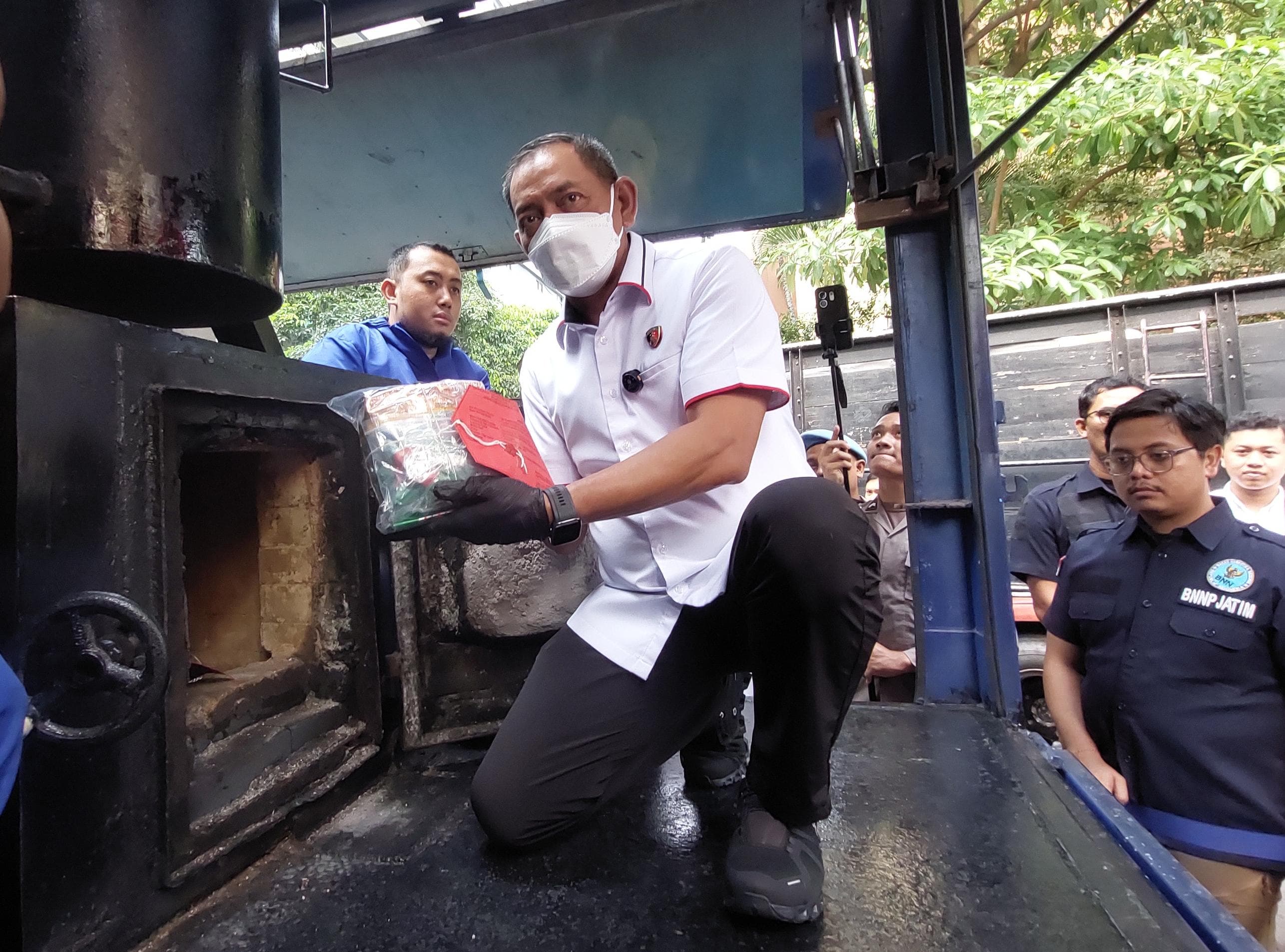 Musnahkan 49 Kilogram Sabu, Polisi Sebut Jawa Timur Sasaran Market Bandar