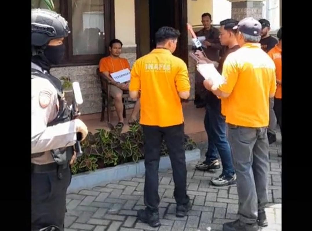 Rekontruksi Kasus Mutilasi Koper Merah, Tersangka Peragakan 161 Adegan