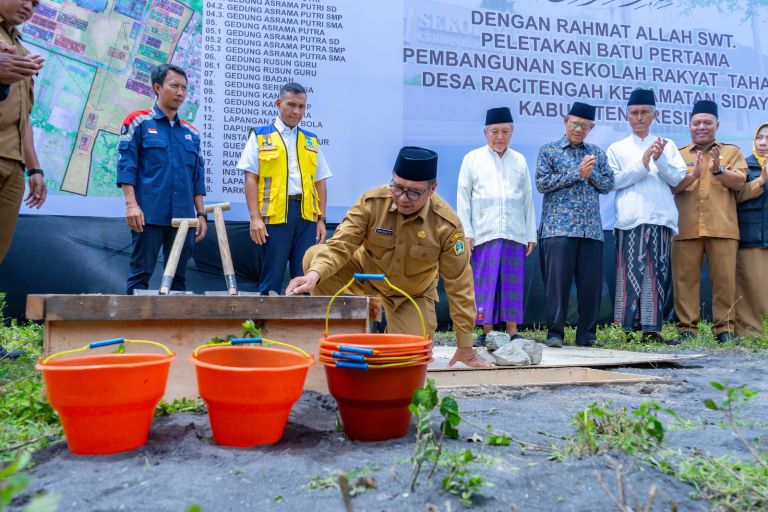 Pemkab Gresik Mulai Pembangunan Gedung Permanen Sekolah Rakyat di Desa Raci Tengah