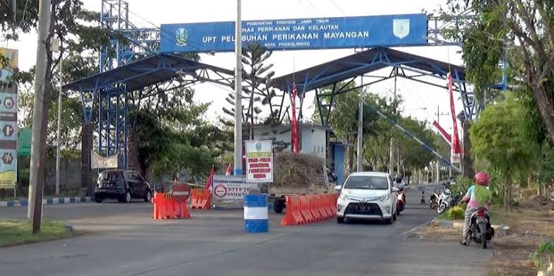 Kapal Ikan di Pelabuhan Perikanan Pantai Mayangan Diduga Jadi Pasar Solar Ilegal