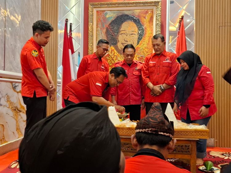 Rayakan HUT Ke-53, PDIP Surabaya Tegaskan Politik Berideologi dan Tolak Pilkada Lewat DPRD