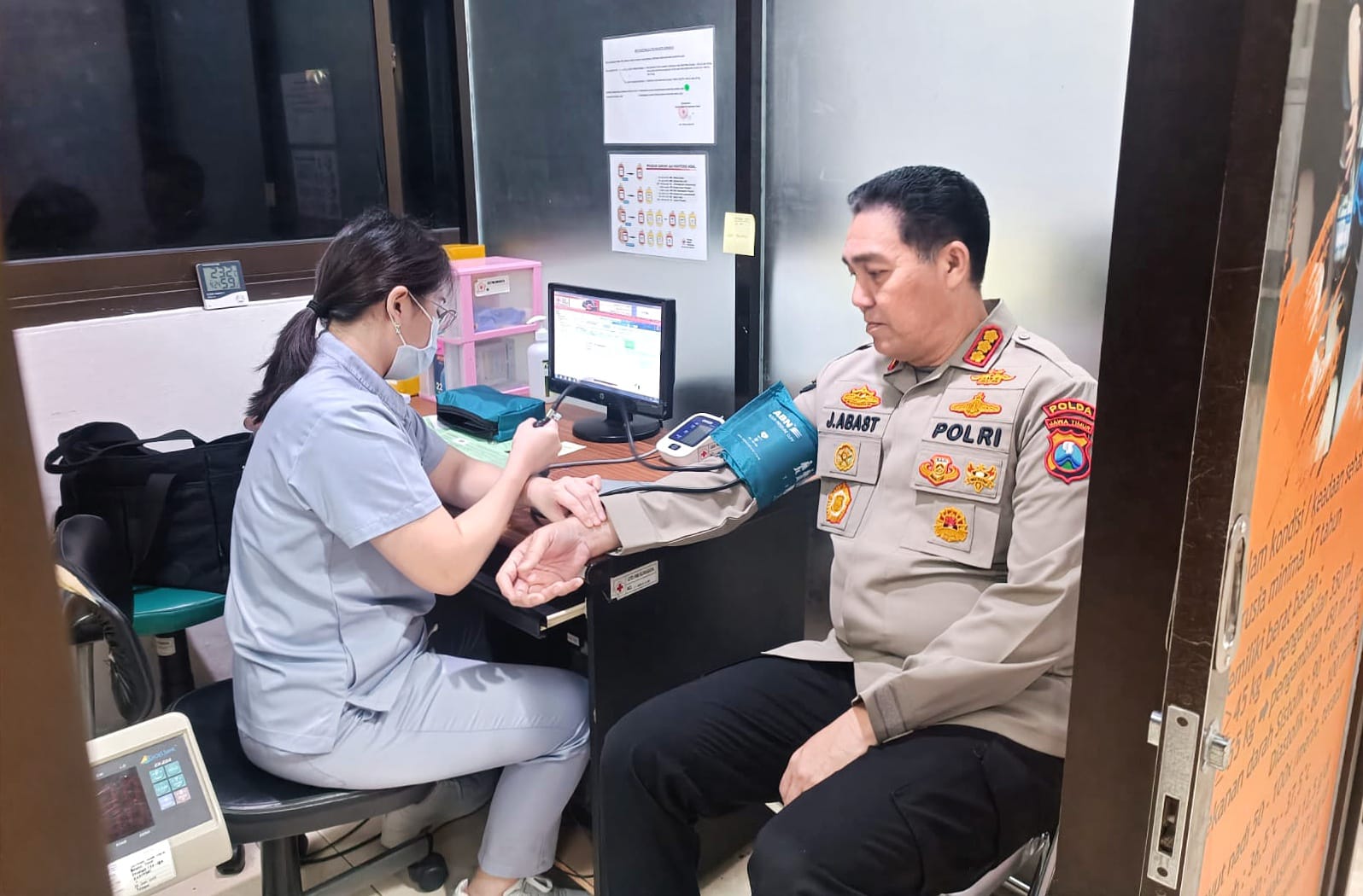 Polda Jatim Gelar Donor Darah Peringati Hari Jadi Ke-74 Humas Polri