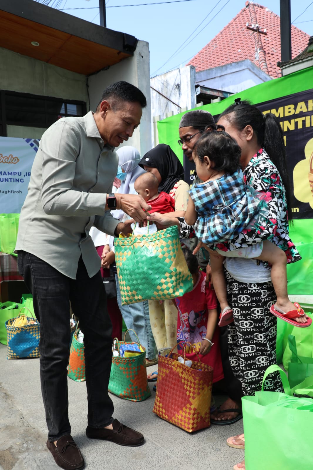 Pj Wali Kota Wahyu Puji Inisiasi Program Bantuan Stunting