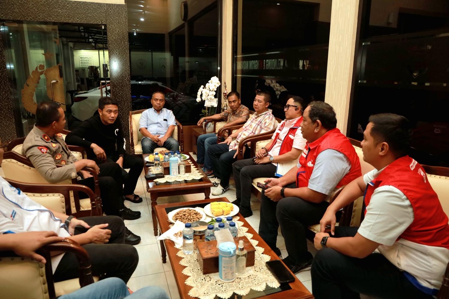 GM Pertamina Patra Niaga Regional Jatimbalinus ke Mapolres Jember Pastikan Pasokan BBM Ditambah 100%