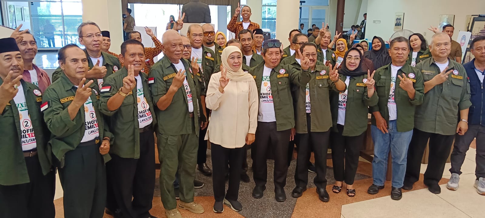 Terbitkan Buku Saku, Relawan Juang Optimistis Khofifah Tuntaskan Dua Periode