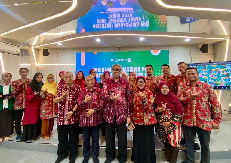 Ribuan Calon Guru dari Sabang sampai Merauke Padati Orientasi PPG Unusa, Siap Cetak Pendidik Berkarakter