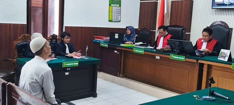 Niat Minta Makan, Pria di Surabaya Malah Nekat Gasak HP