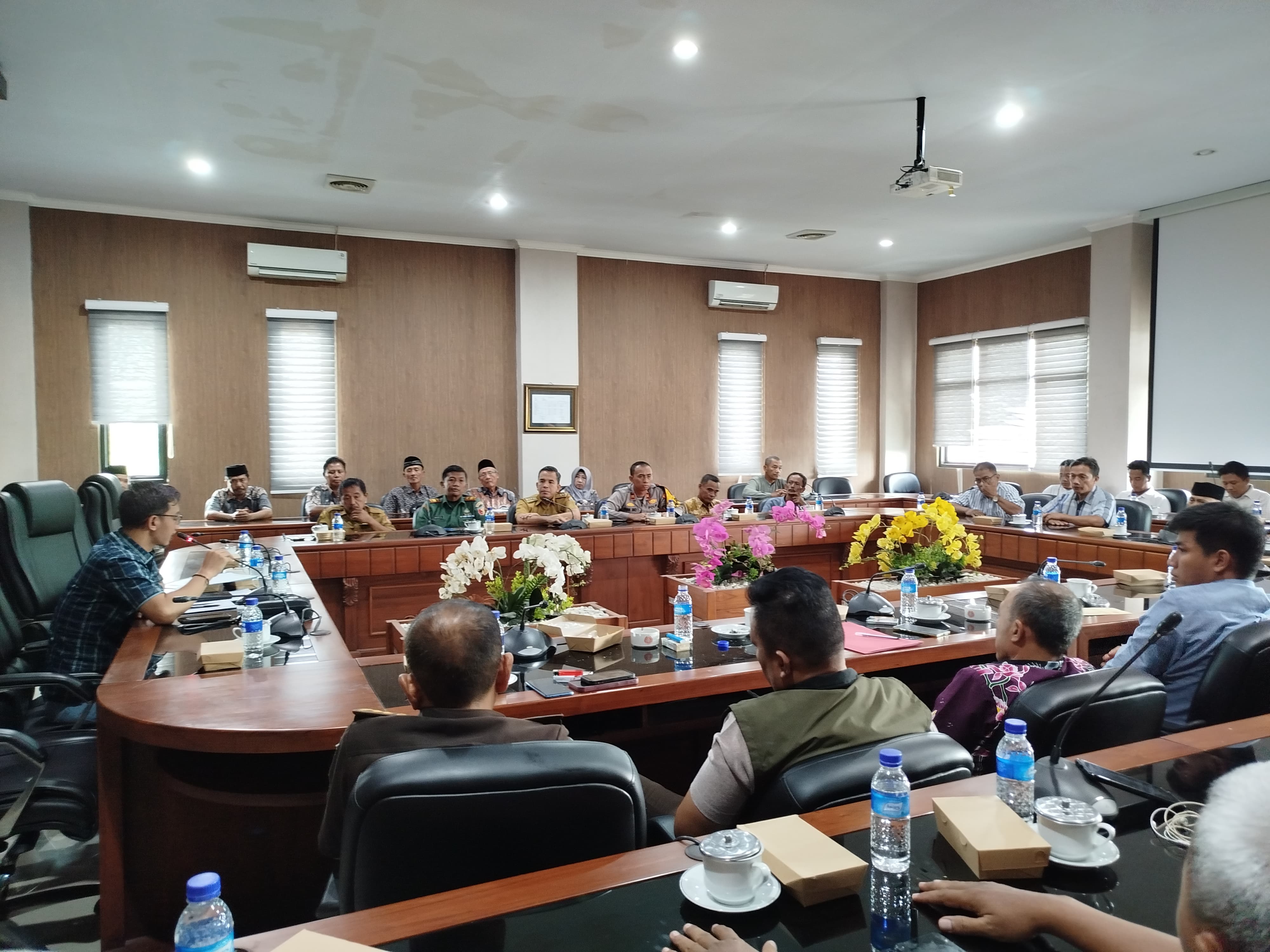 DPRD Jember Turun Tangan, Bedah Masalah Pemerintahan Desa Mundurejo yang Terancam Lumpuh