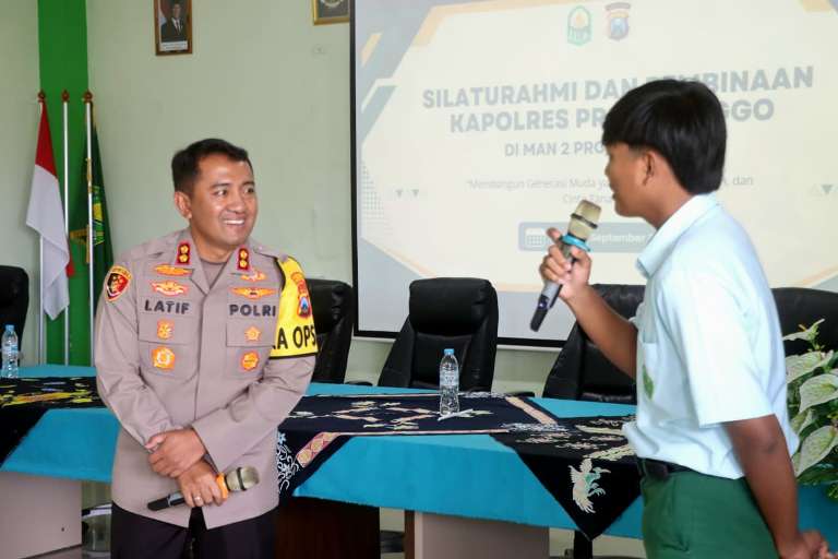 Literasi Digital, Kapolres Probolinggo Ajak Pelajar Bijak Bermedsos