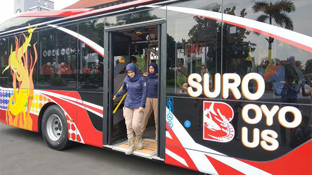 Naik Bus Suroboyo, Kini Lokasi Penukaran Sampah Plastik di Surabaya dan Sidoarjo Diperluas