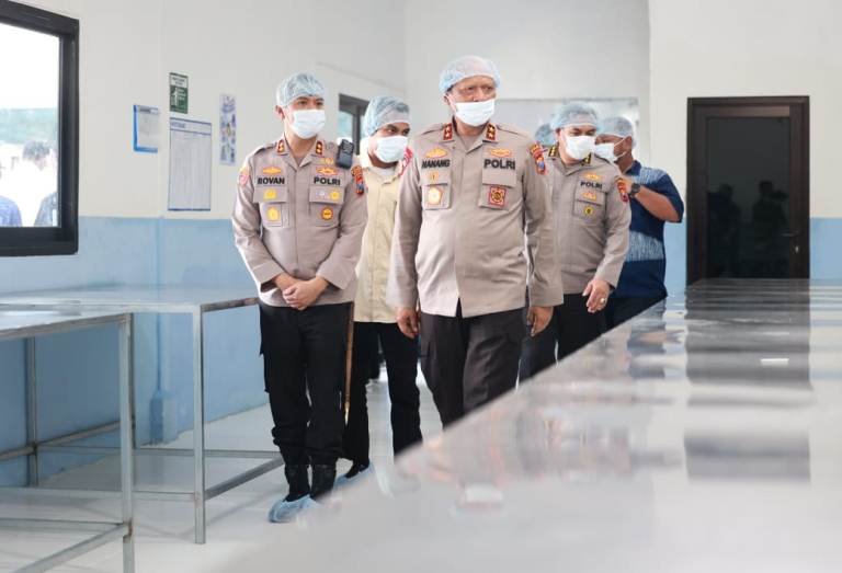 Kapolda Jatim Resmikan SPPG Bhayangkari Gresik untuk Dukung Program Gizi Masyarakat