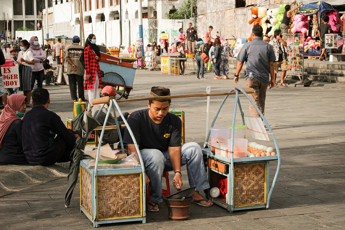  Kerak Telor, Perpaduan Gurih dan Renyah Ikon Kuliner Betawi