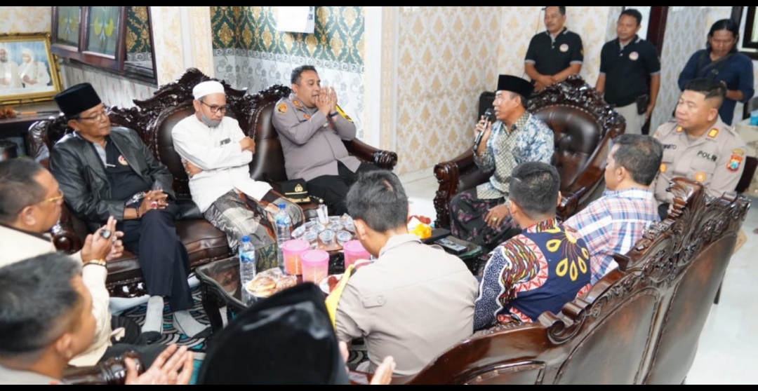 Kapolres Pelabuhan Tanjung Perak Jalin Silaturahmi dengan Ormas Madura Bersatu Dukung Pemilu Damai 2024