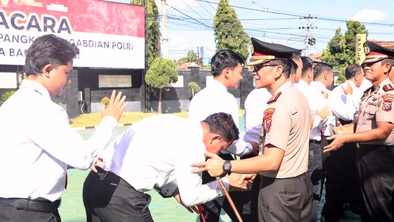 Momentum Idulfitri 1447 H, Kapolresta Banyuwangi Perkuat Solidaritas Personel Lewat Halalbihalal