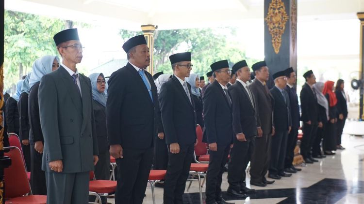 Awal 2026 Bupati Jombang Warsubi Lantik 84 Pejabat Manajerial