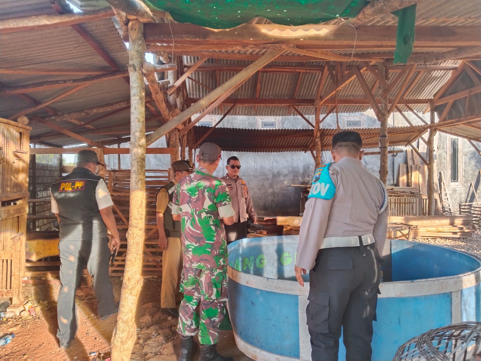 Polisi Gresik Gerebek Judi Sabung Ayam Panceng 